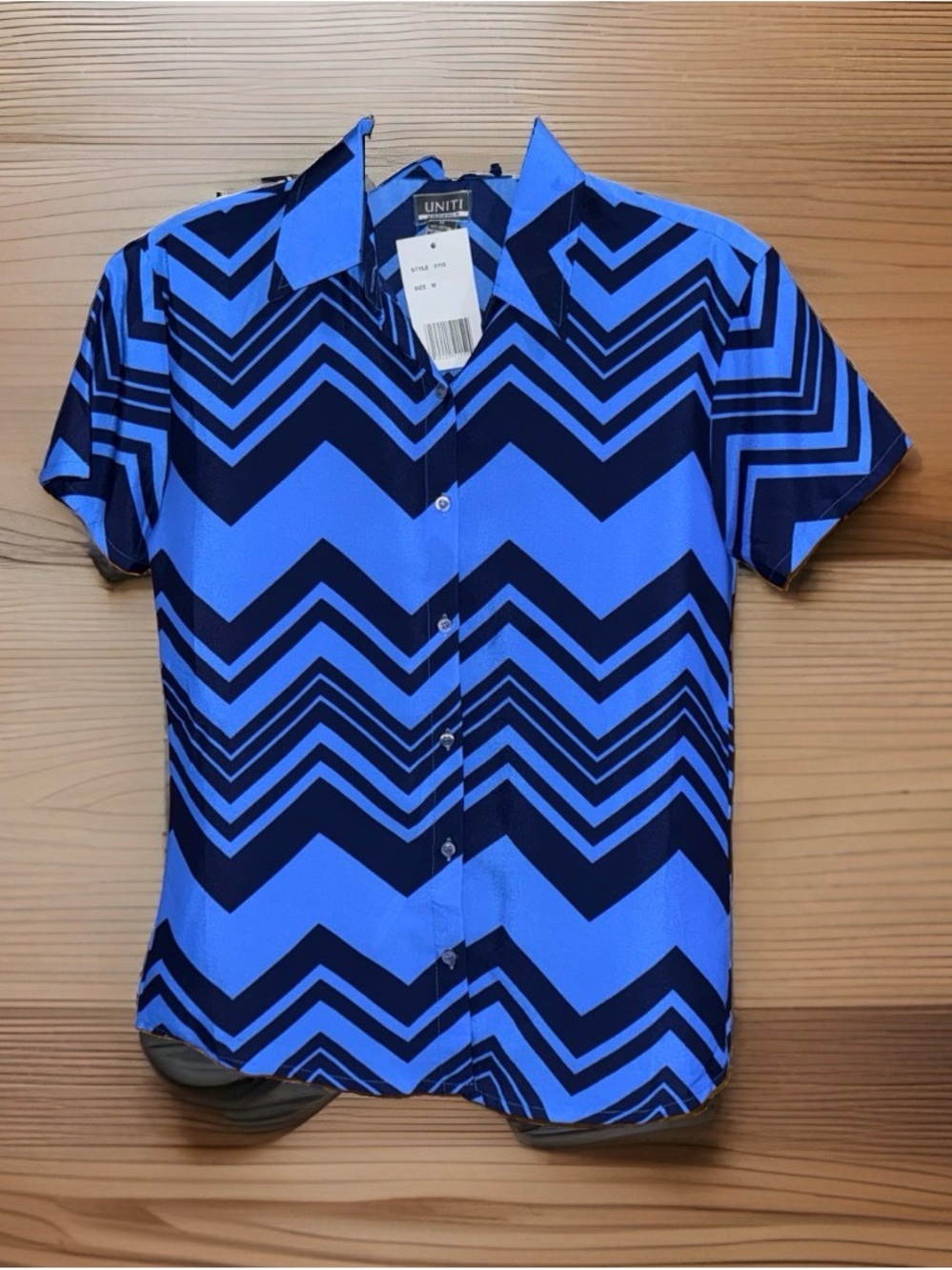 NWT Uniti Casual Light & Royal Blues Chevron Short Sleeve Button-Up Top-M